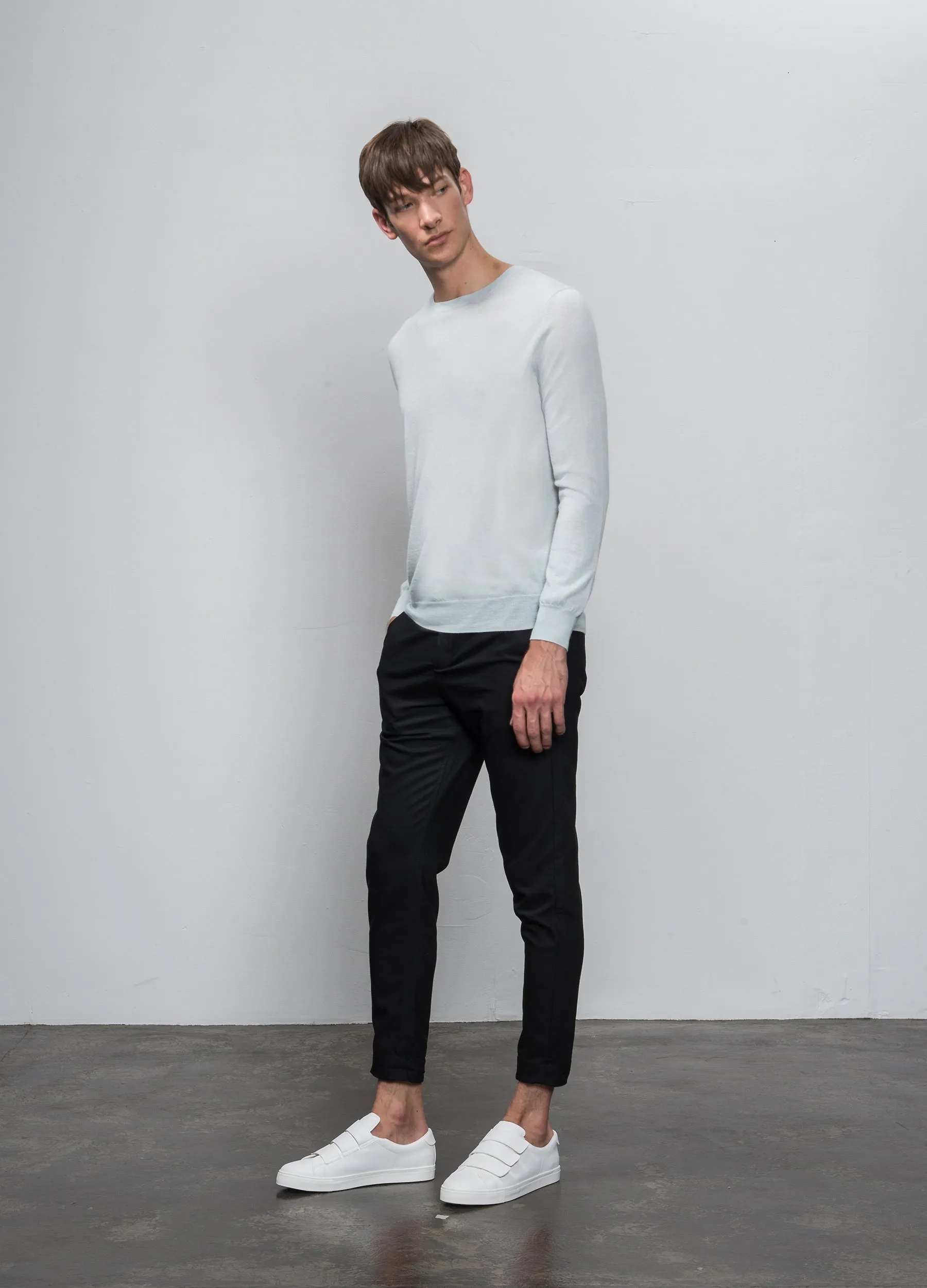 Men Lightweight Crew Neck_Mist