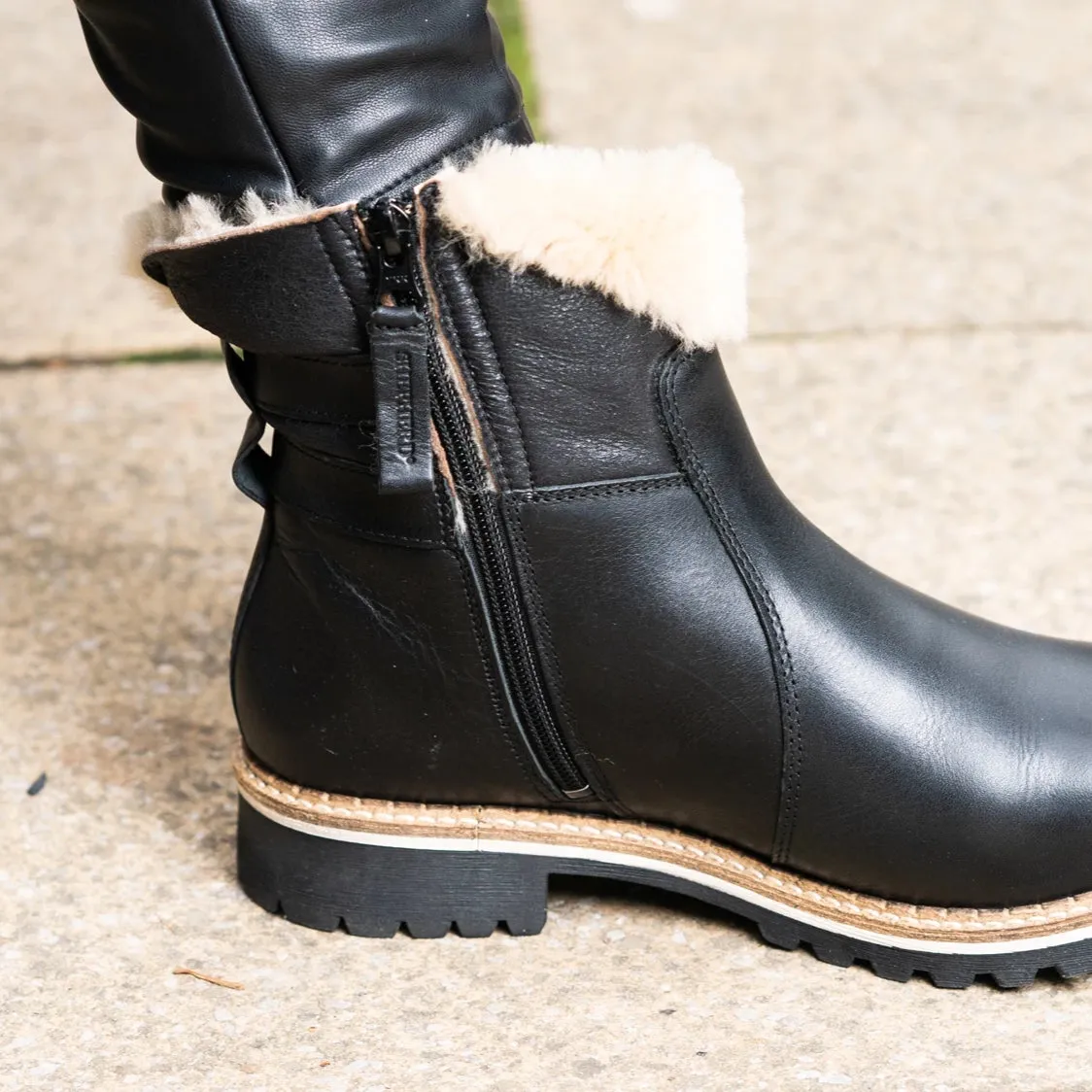 SMILLA Shepherd Sheepskin Boots