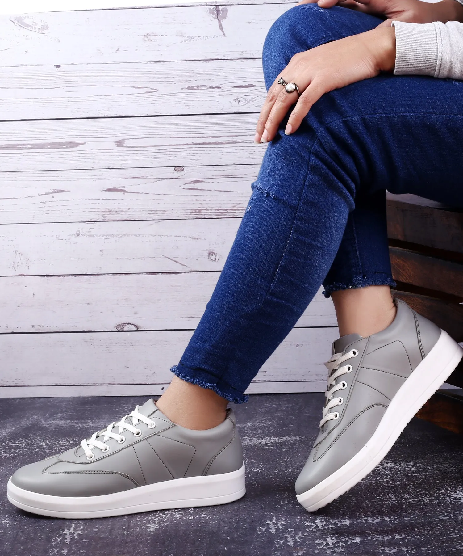 Women's New Stylish Casual Sneaker Lace-up Shoes